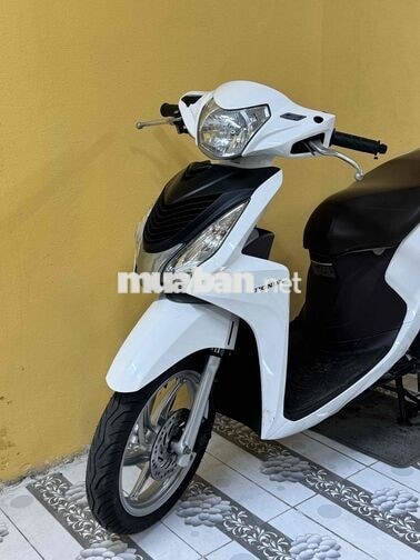 Vision 2016 Trắng đen siêu mới 43D1-439.77