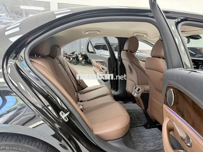 Mercedes-Benz E200 Exclusive 2021 Đen