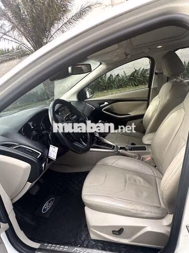 Ford Focus Titanium 2016 90.000 km Trắng
