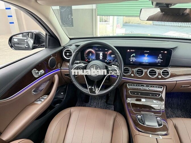 Mercedes-Benz E200 Exclusive 2021 Đen