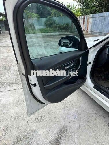 BMW 320i 2012 Trắng Xe gia đình