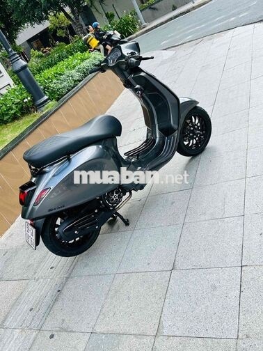 Piaggio Vespa Iget Xám lambo ánh kim