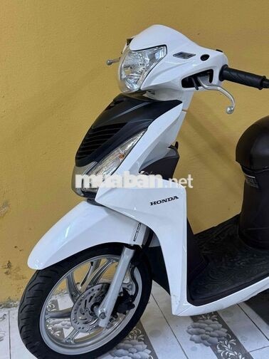 Vision 2016 Trắng đen siêu mới 43D1-439.77