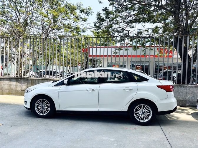 Ford Focus Titanium 2016 90.000 km Trắng