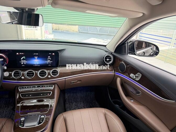 Mercedes-Benz E200 Exclusive 2021 Đen
