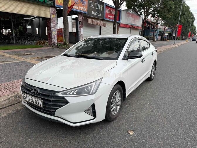 Hyundai Elantra 2019 Trắng