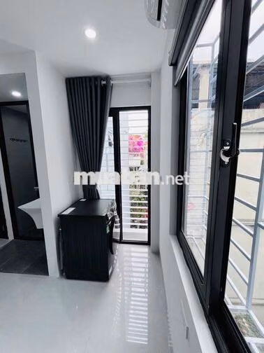 Siêu phẩm CCMN 30m2 Full đồ. ban công, máy giặt riêng tại Hoàng Mai