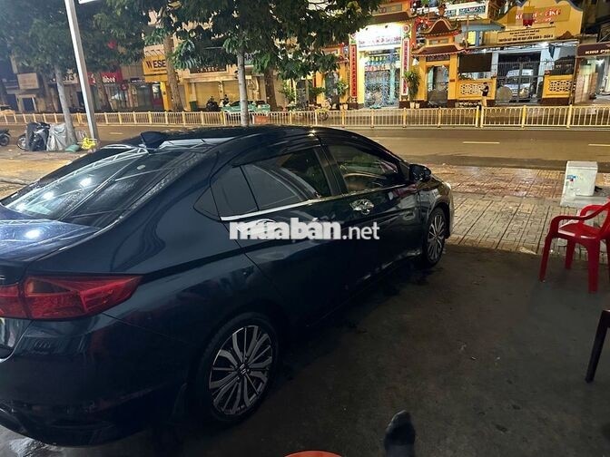 Honda City Xanh đen 5 chỗ
