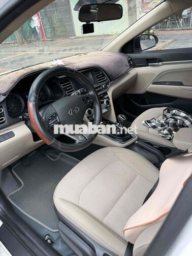 Hyundai Elantra 2019 Trắng