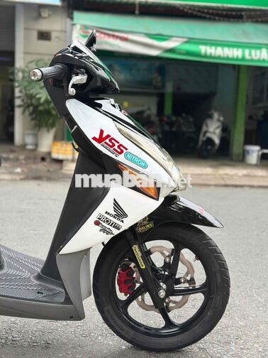 Honda Click 110 Trắng đen