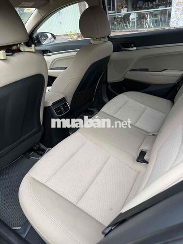 Hyundai Elantra 2019 Trắng
