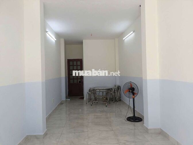 Cho Thuê Mặt Bằng 30 Nguyễn Giản Thanh Q.10, Ngay Cổng Chợ Thuốc