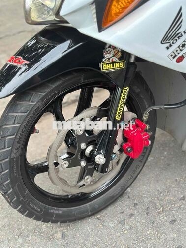Honda Click 110 Trắng đen