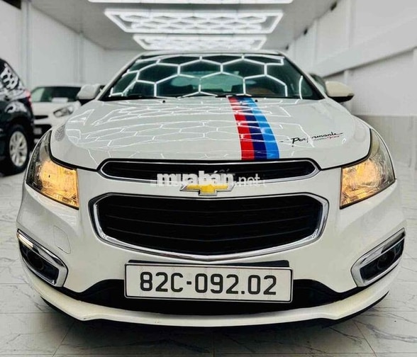 Chevrolet Cruze MT Trắng Số sàn