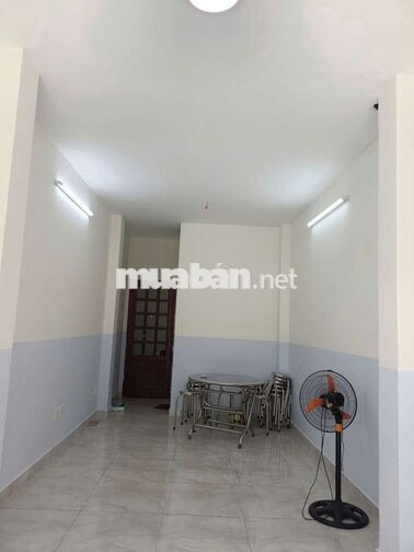 Cho Thuê Mặt Bằng 30 Nguyễn Giản Thanh Q.10, Ngay Cổng Chợ Thuốc