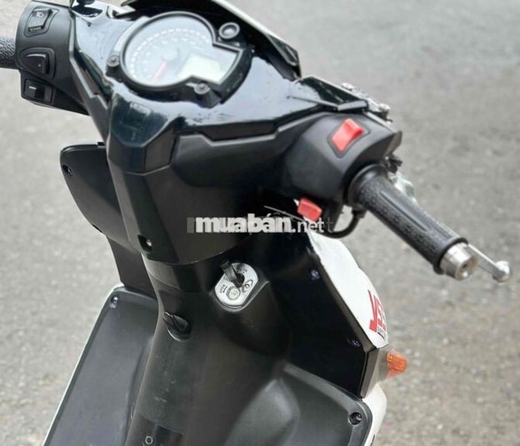 Honda Click 110 Trắng đen