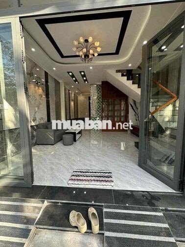 NHÀ MỚI XÂY ĐG Ô TÔ LONG PHƯỚC - DI CHUYỂN TRUNG TÂM GẦN