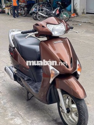 Honda Lead Nâu Xăng đời cuối vành cong