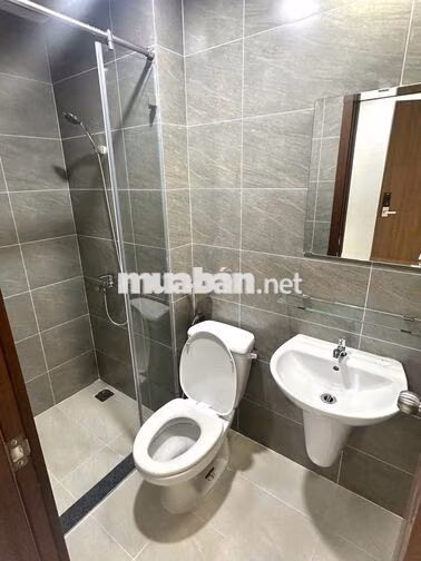Bán CH Green River Dt70m2/ 2PN 2WC giá 2tỷ980 nhà mới 100% view đẹp Q8