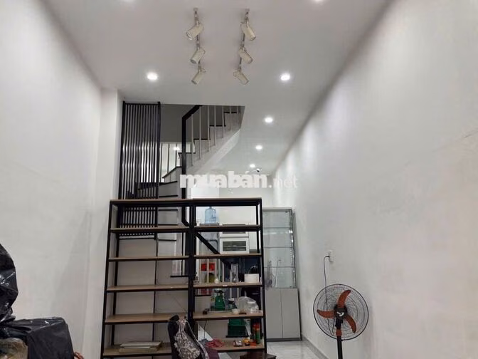 NHÀ MỚI HẺM XE TẢI TRẦN HƯNG ĐẠO QUẬN 1