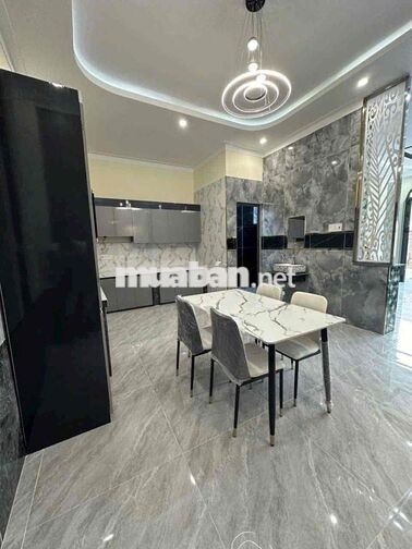 NHÀ MỚI XÂY ĐG Ô TÔ LONG PHƯỚC - DI CHUYỂN TRUNG TÂM GẦN