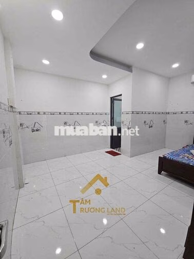 2Tầng Âu Dương Lân 3 Phòng Hẻm Thông Thoáng Nở Hậu Sổ riêng