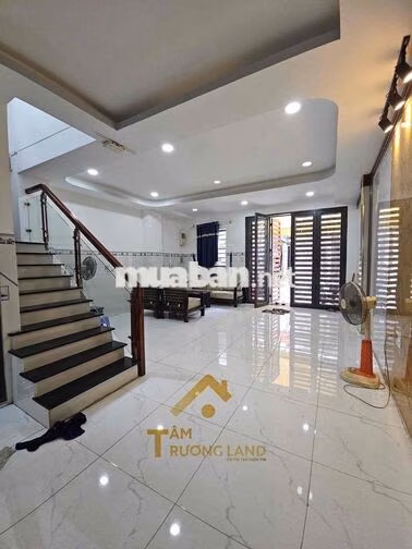 2Tầng Âu Dương Lân 3 Phòng Hẻm Thông Thoáng Nở Hậu Sổ riêng
