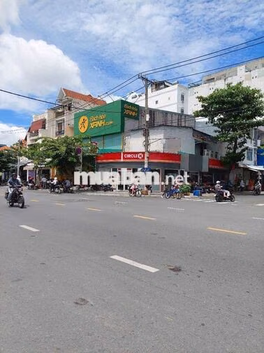 Đoạn Đẹp  CHO THUÊ MẶT TIỀN HOÀNG HOA THÁM – TÂN BÌNH ~ 300m2.