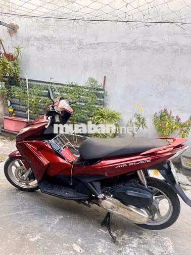 Honda Airblade Đỏ Mắt Cú, Mới Đẹp, Giấy Tờ Đầy Đủ
