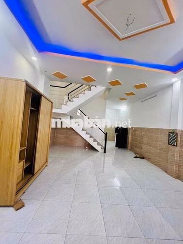 Cho Thuê Nhà Sân Đậu 2 Ôtô DT 5x22m 1Trệt 1Lầu 2Pn 2Wc Vườn Lài Q12