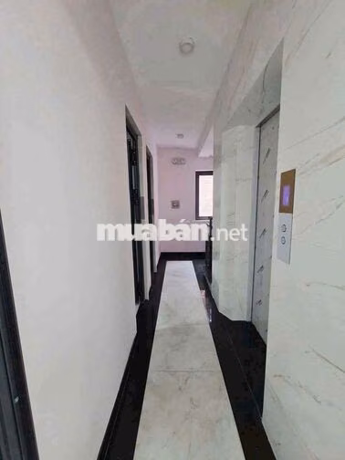 CHO THUÊ NHÀ 5X22(TRỆT+LỬNG+2LẦU+THANG MÁY+ FULL MÁY LẠNH SÀN SUỐT 
