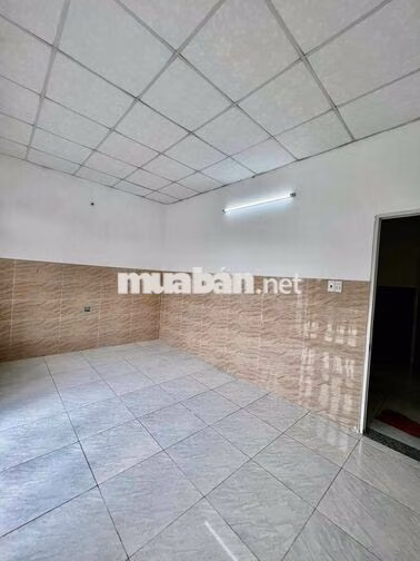 Cho Thuê Nhà Sân Đậu 2 Ôtô DT 5x22m 1Trệt 1Lầu 2Pn 2Wc Vườn Lài Q12