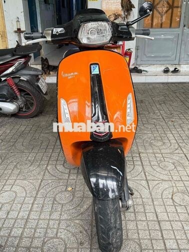 Piaggio Vespa Cam Nữ Kiên Giang