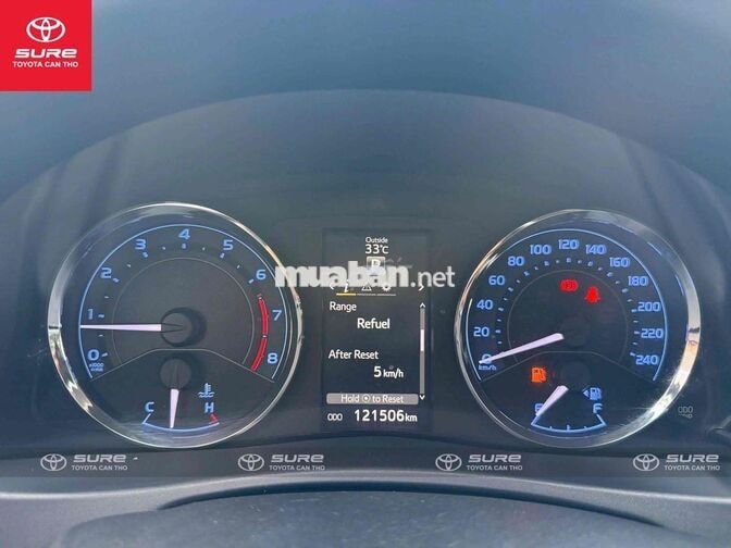 Toyota Corolla Altis 2017 2.0V Luxury odo 121.000