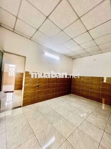 Cho Thuê Nhà Sân Đậu 2 Ôtô DT 5x22m 1Trệt 1Lầu 2Pn 2Wc Vườn Lài Q12