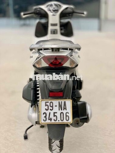 Honda SH Mode 125 CBS 2025 màu trắng xe đẹp keng