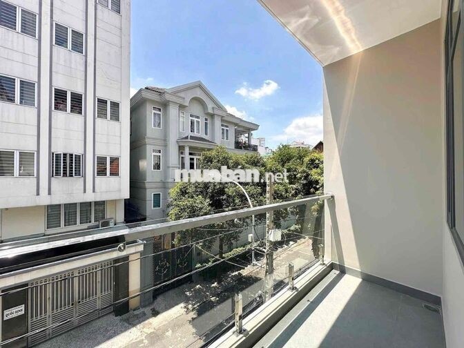 Cho Thuê Căn Hộ Ban Công Mới 100% Ngay CV Làng Hoa