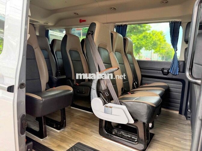 Ford Transit Trend 2024 - Hỗ Trợ Tài Chính 75%