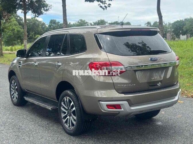 Ford Everest Titanium 2019 7 chỗ -60.000 km 1 chủ