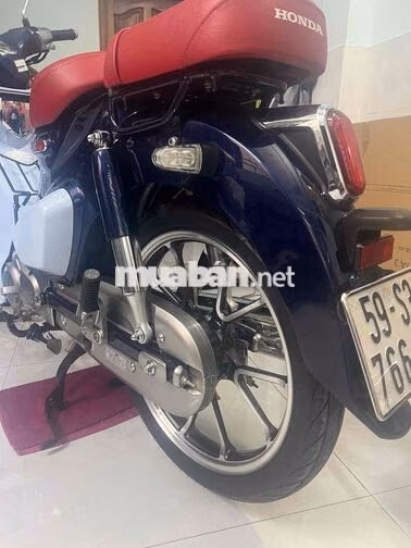 Honda Super Cub 125 cc 2023 Xanh tím 1700 km Nhập