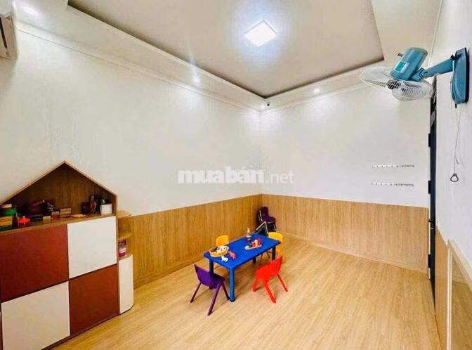 NHÀ MẶT TIỀN ĐƯỜNG CAO XUÂN HUY