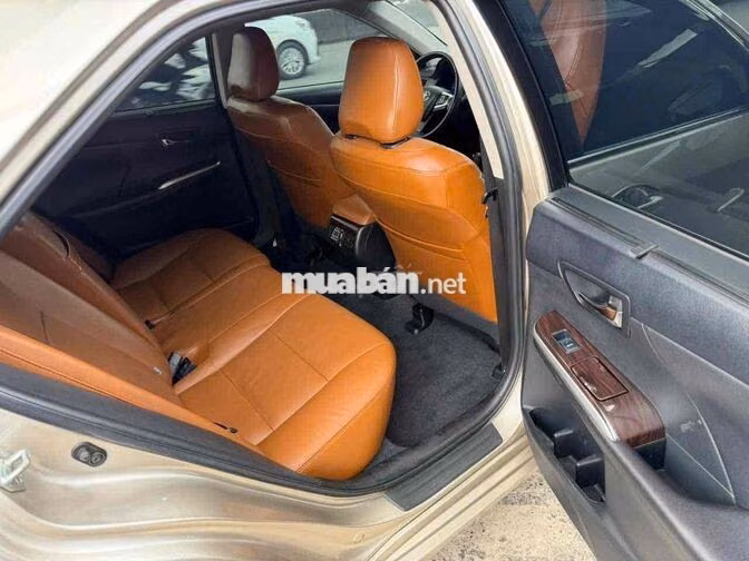 Toyota Camry 2.5Q 2018 Vàng cát