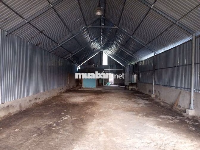Cho thuê nhà kho mặt tiền đường nvt ql14 định hòa