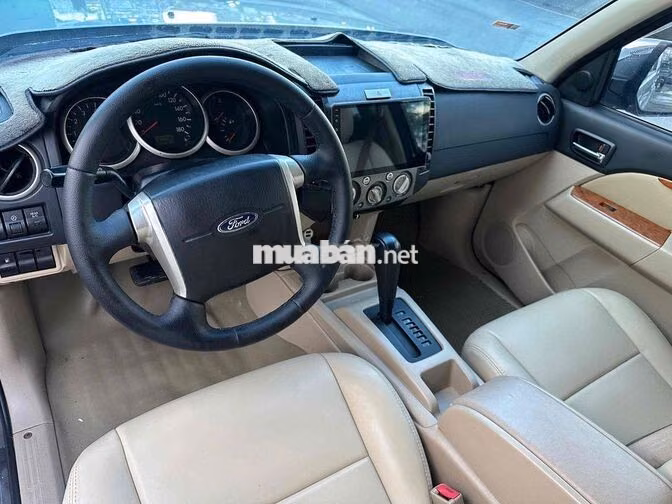 Ford Everest 2.5 AT Limited 2012 Tự động