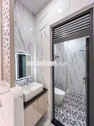 NHÀ TRỆT LẦU - HẺM 137 HOÀNG QUỐC VIỆT