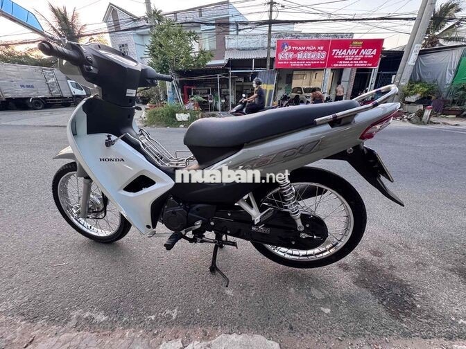 Honda Wave Alpha 2025 Trắng xám