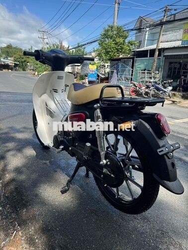 Xe máy Việt Thái Cúp 50cc Trắng