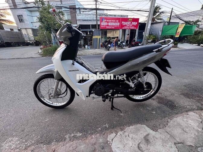 Honda Wave Alpha 2025 Trắng xám