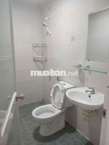 Zen Tower 2pn 2wc( nhà trống 6.tr)_( 6,5tr cơ bản)