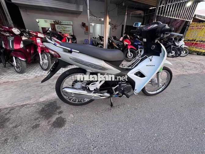 Honda Wave Alpha 2025 Trắng xám